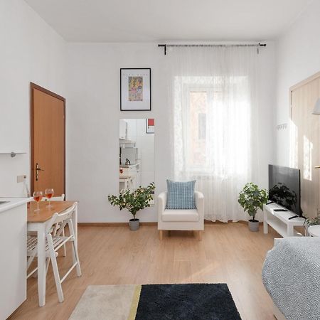 Central Little Basic Apartment Roma Exterior foto