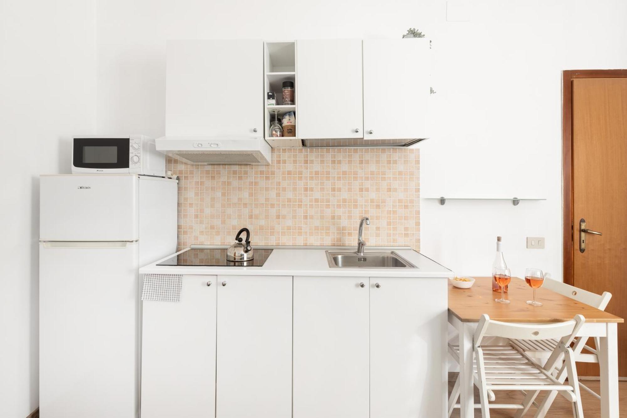 Central Little Basic Apartment Roma Exterior foto